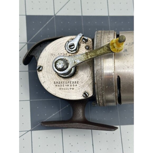 Shakespeare WonderCast No. 1794 Push-Button Reel Boxed With Manual & Oil Set - Picture 10 of 16